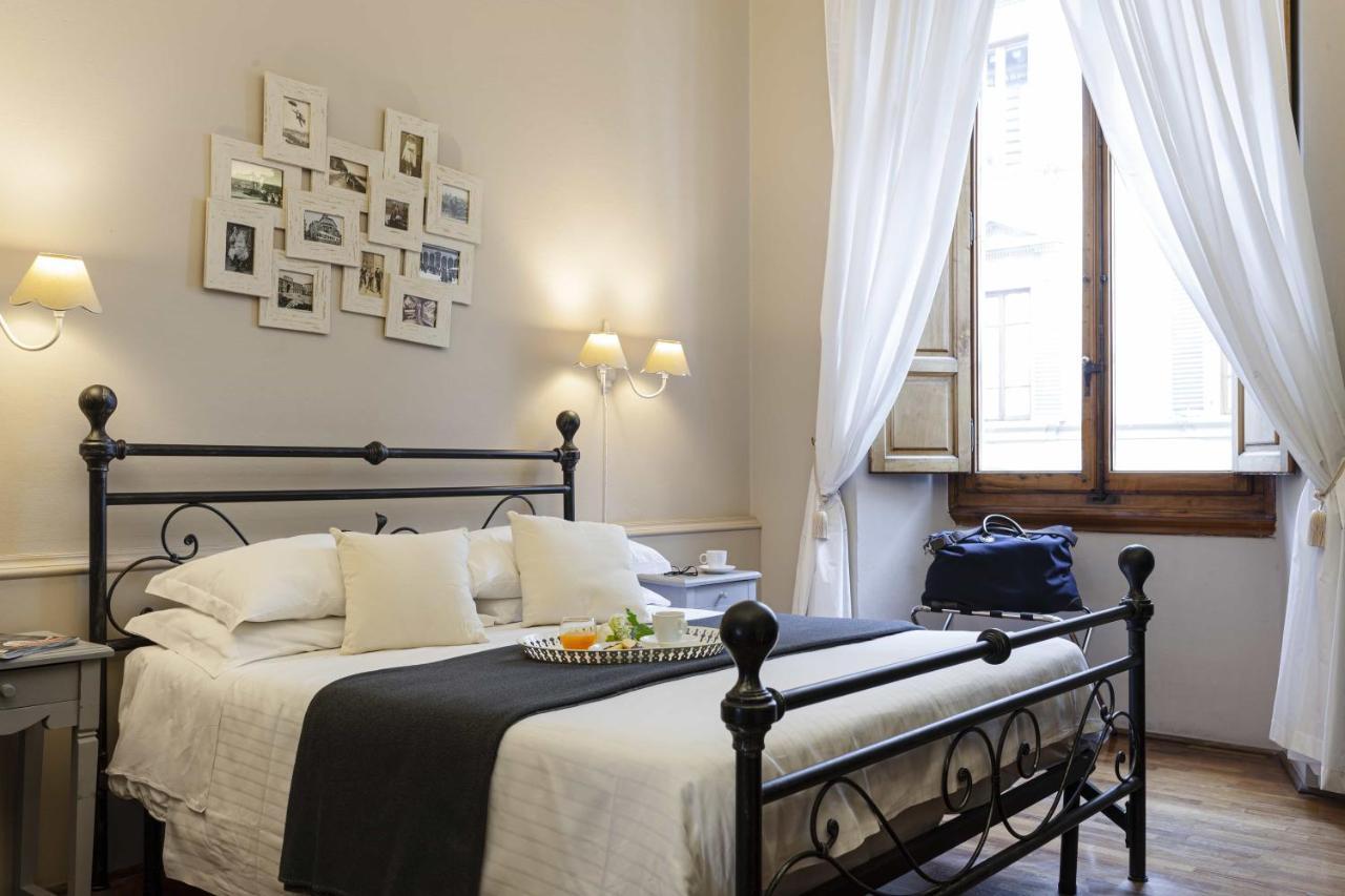 Double Room with Private External Bathroom