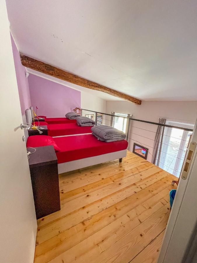Bed 6-Bed Mixed Dormitory Room