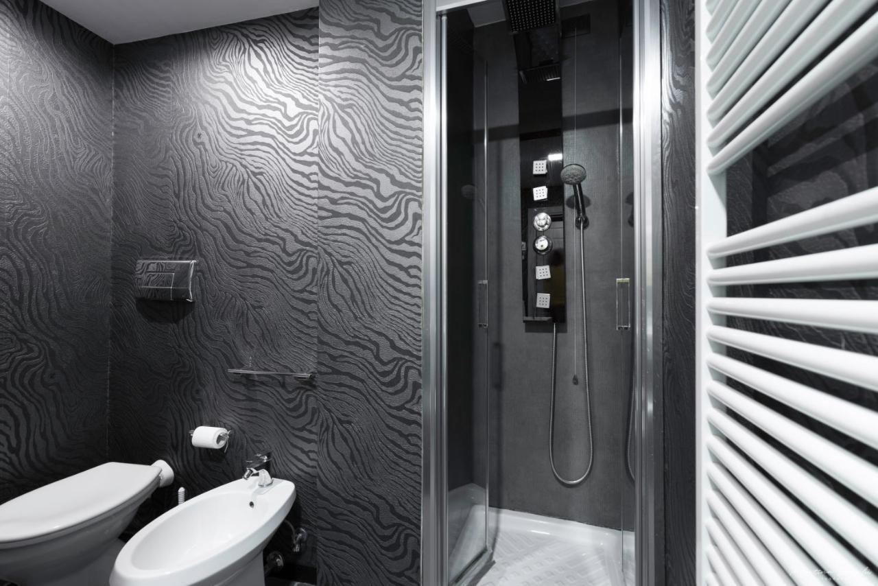 Single Room,1156294104:JPEG