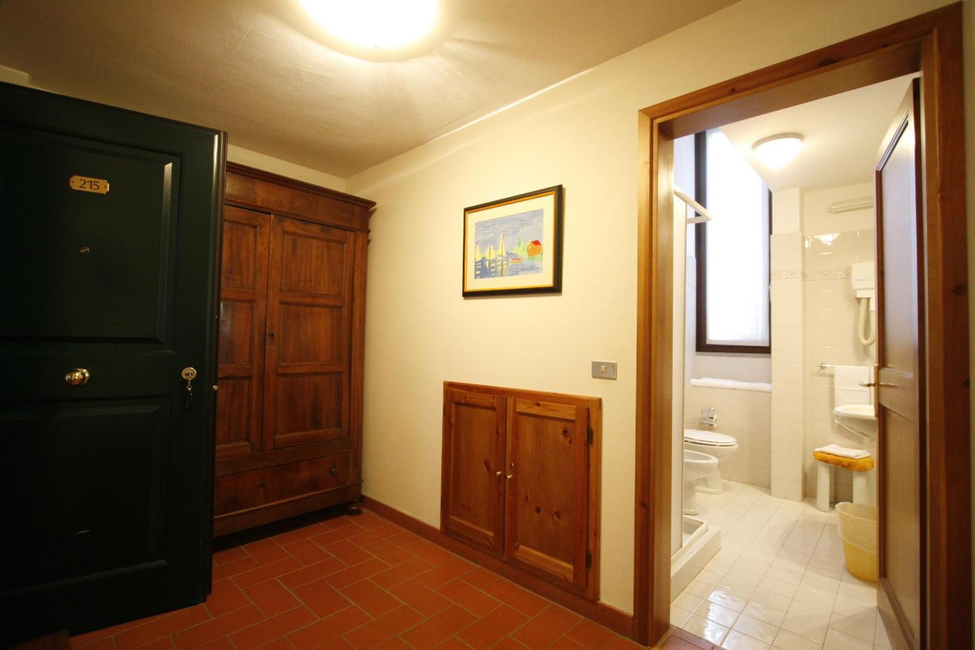 One-Bedroom Apartment (1 Adult),1234498979:JPEG