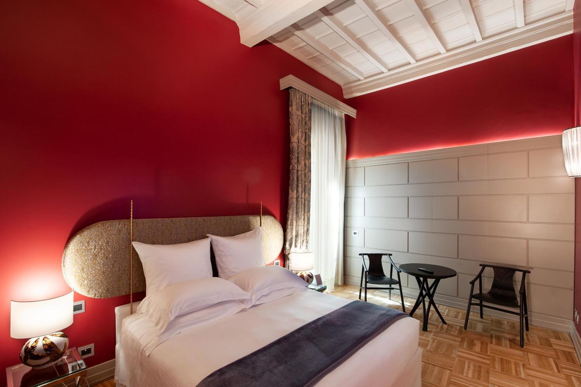 Deluxe Double Room,1580188979:JPEG