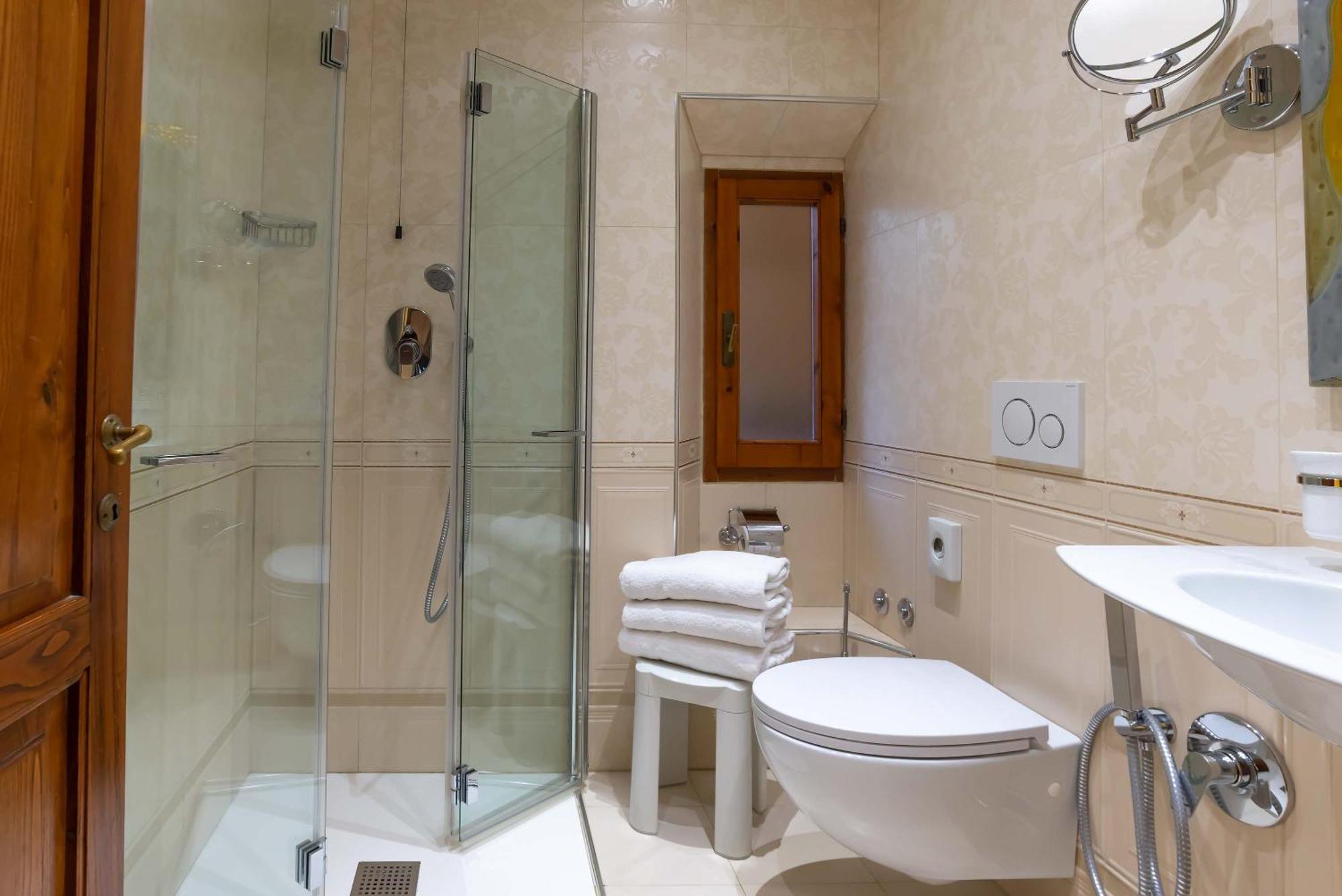 Triple Room,1209558157:JPEG