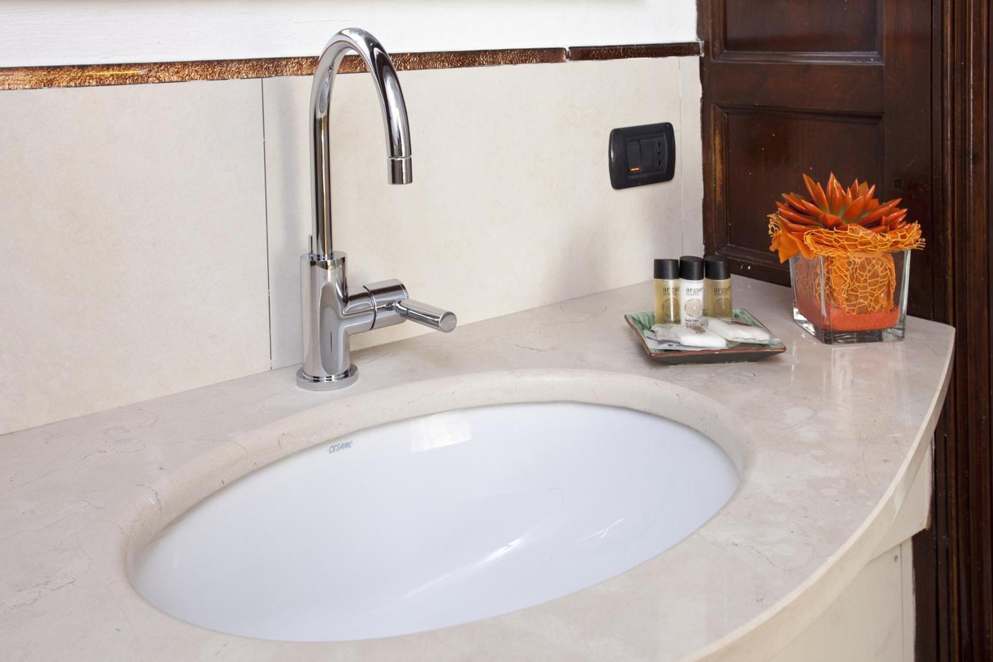 Superior Double Room,1216033951:JPEG