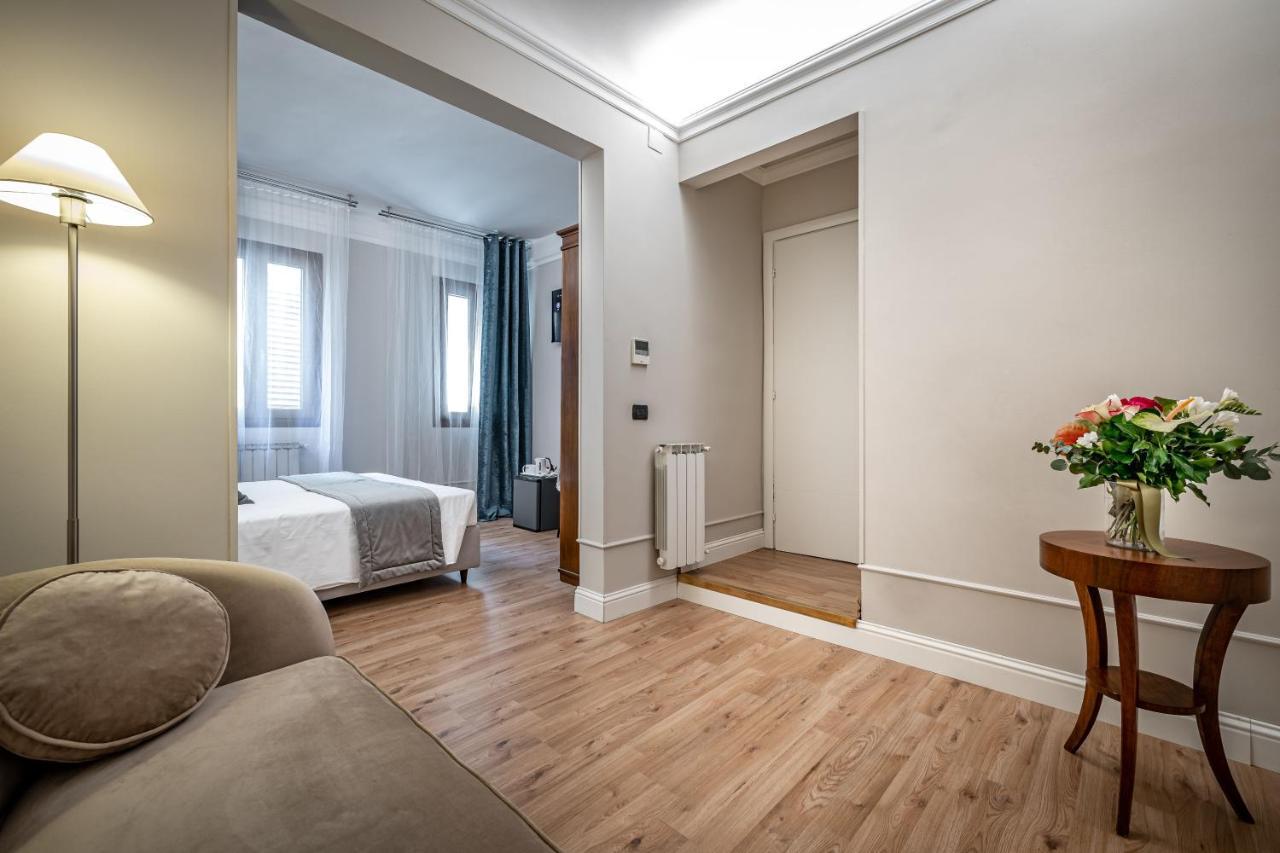 Executive Triple Room