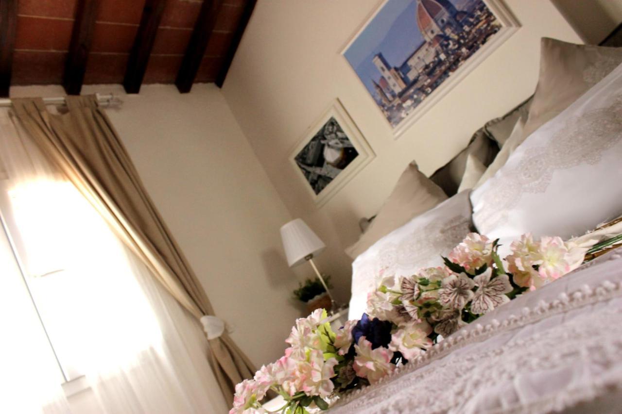 One-Bedroom House,1255595470:JPEG