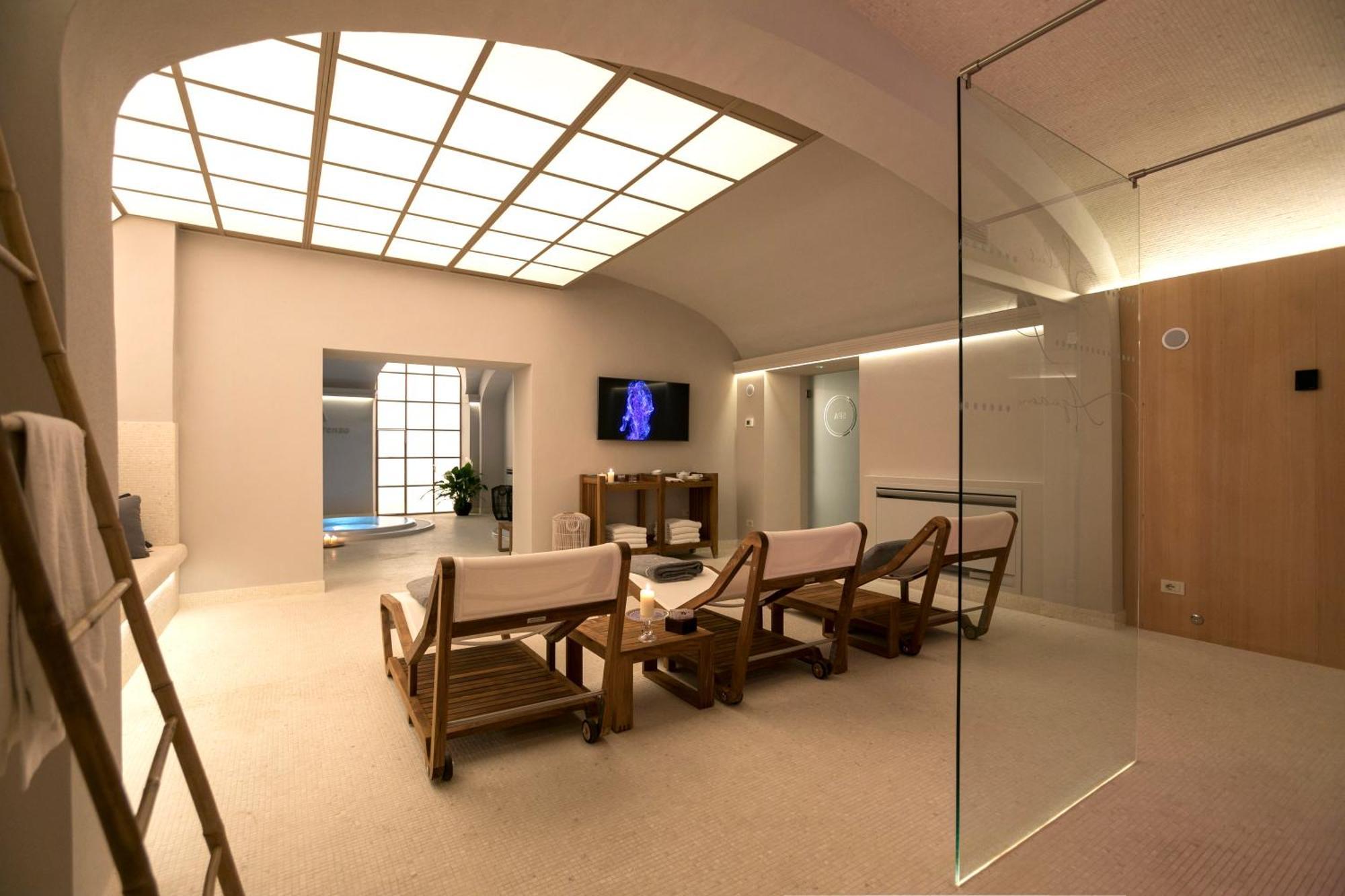 Classic Double or Twin Room One-time SPA access