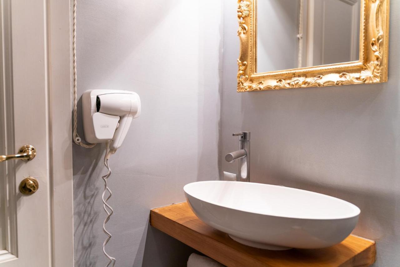 Superior Single Room,1317381451:JPEG