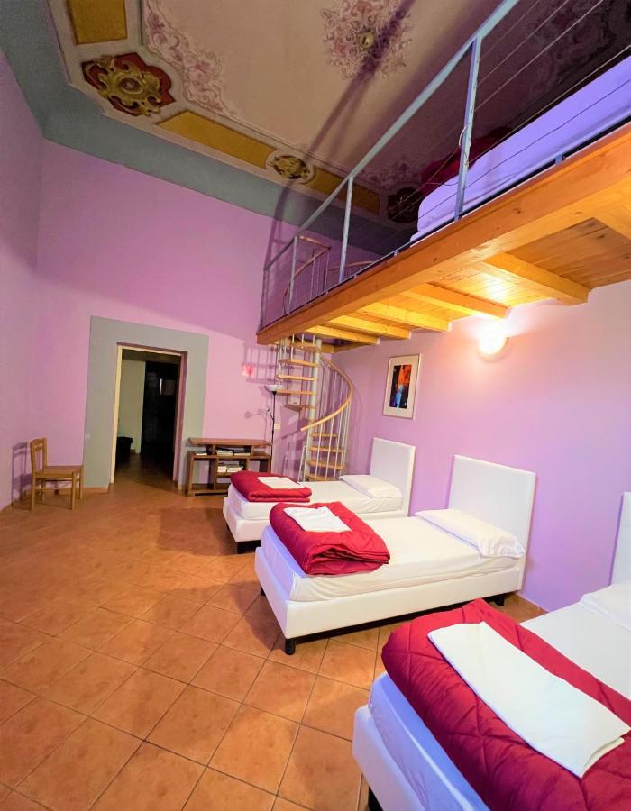 Bed 6-Bed Female Dormitory Room