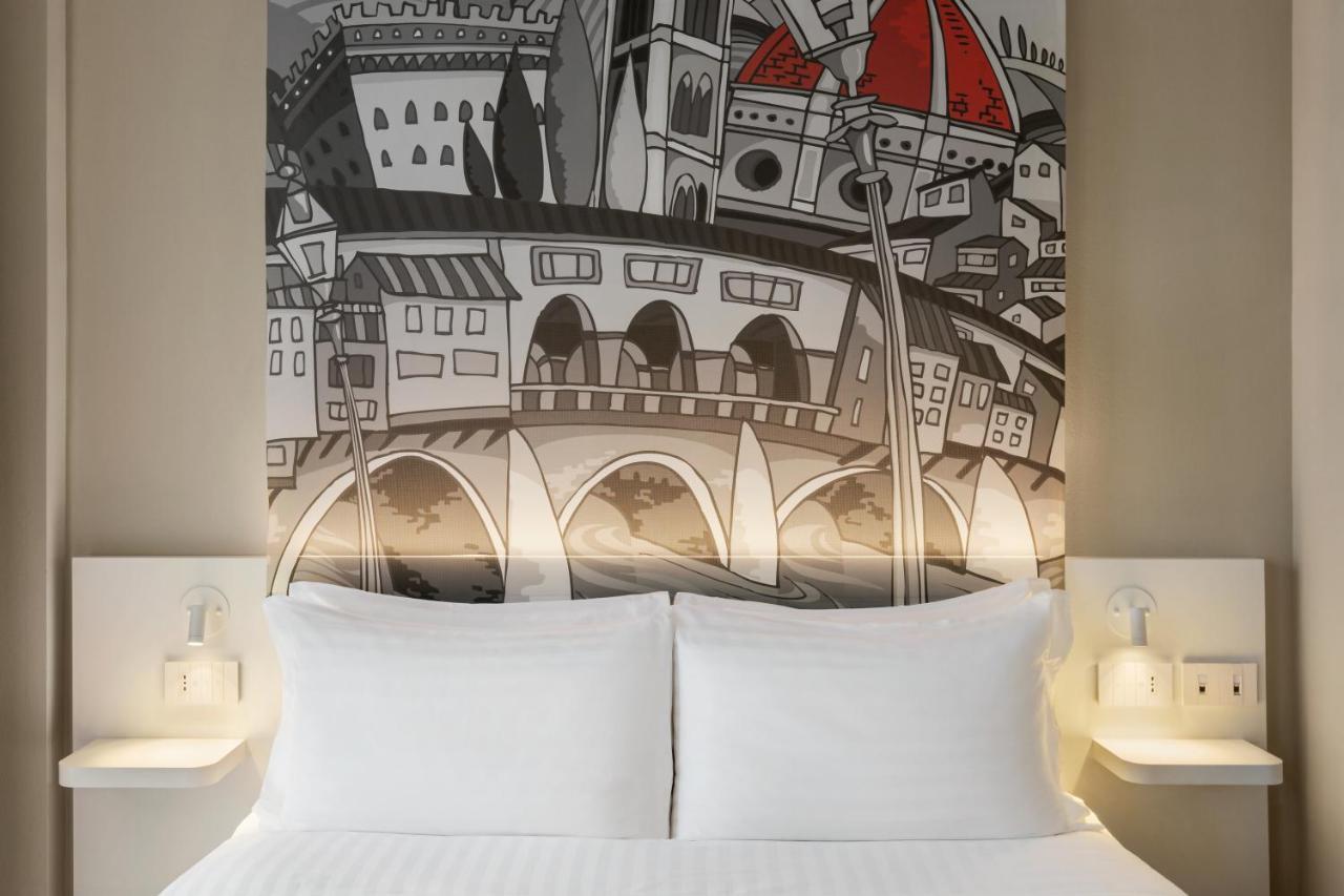 1 Queen Bed, Standard, Non-Smoking,1352707948:JPEG