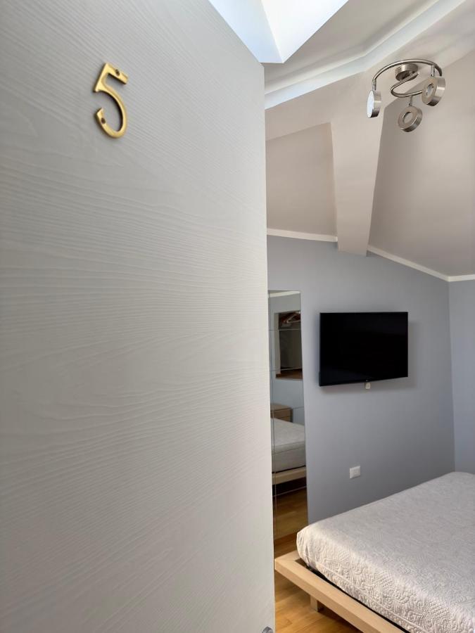 Standard Double Room with Shared Bathroom,1586315943:JPEG