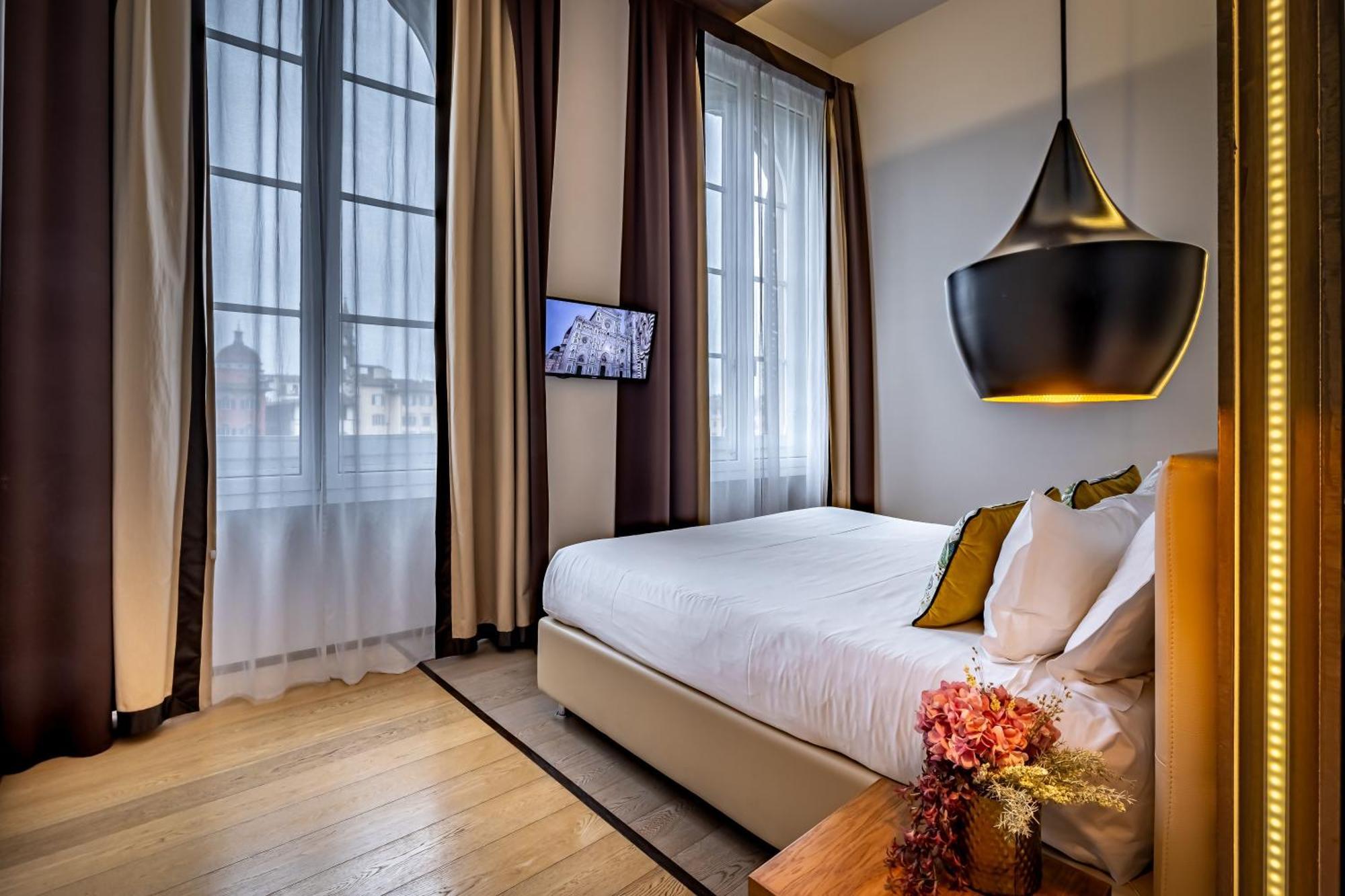 Suite with River View,1500179104:JPEG