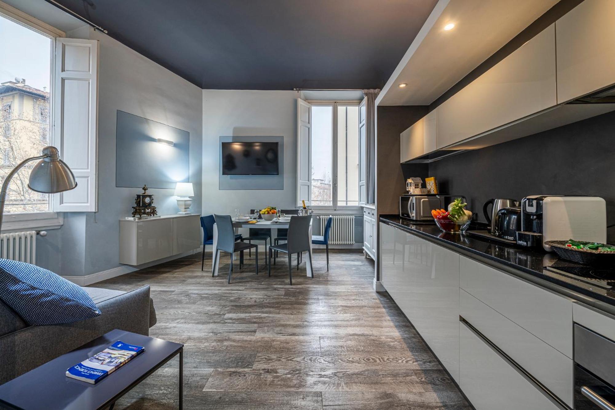 Two-Bedroom Apartment Spa Bath