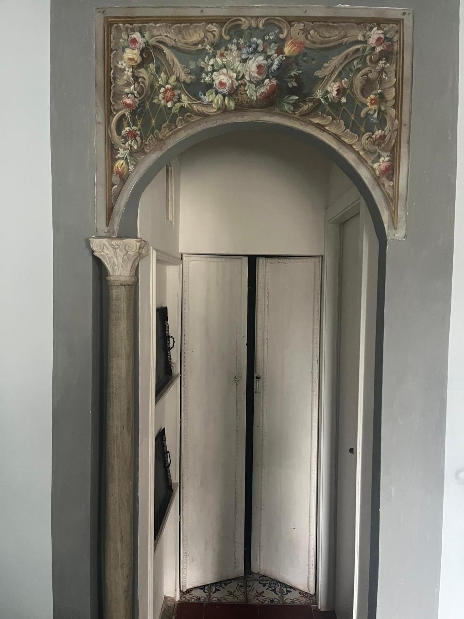 Deluxe Queen Room,1523378755:JPEG