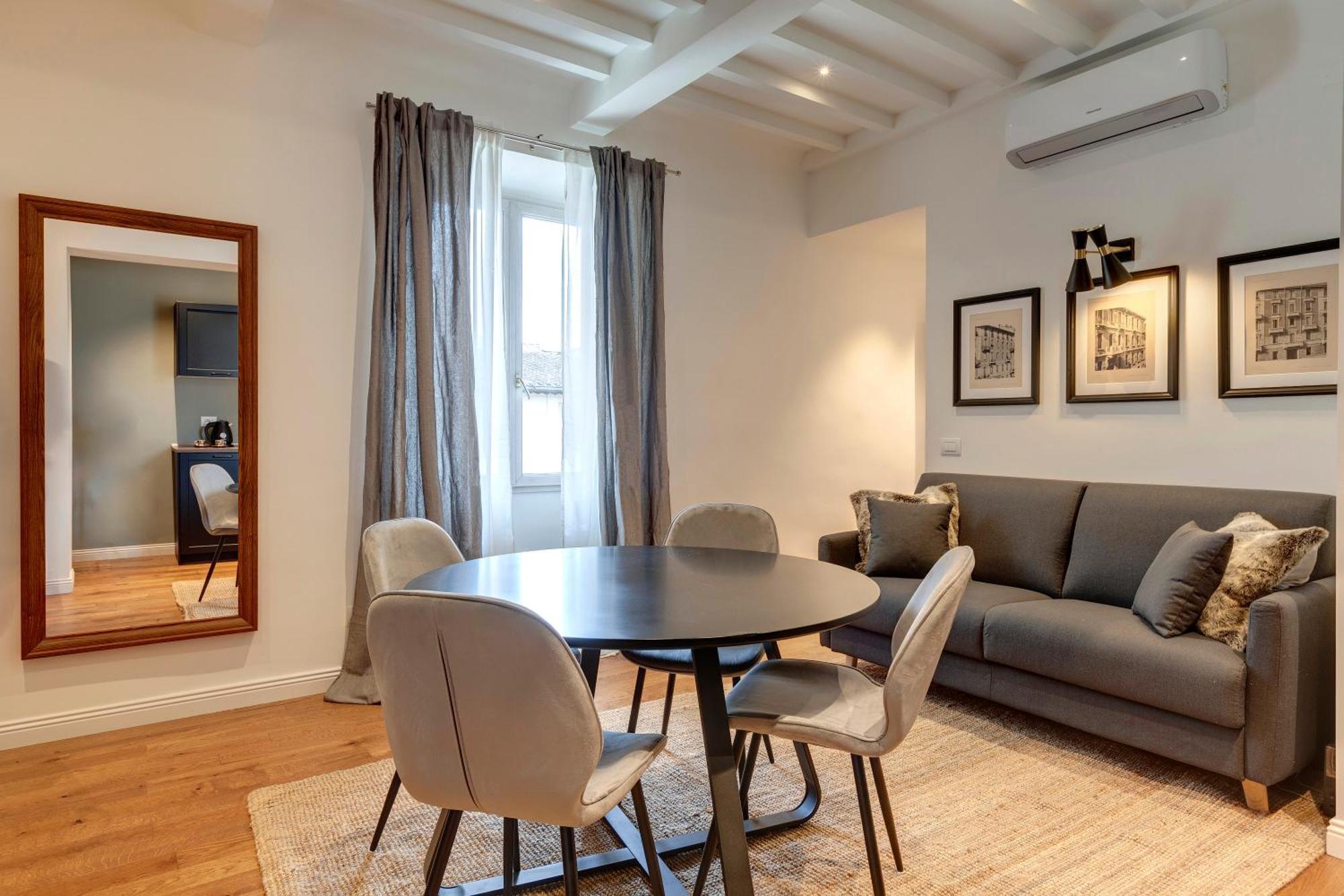One-Bedroom Apartment