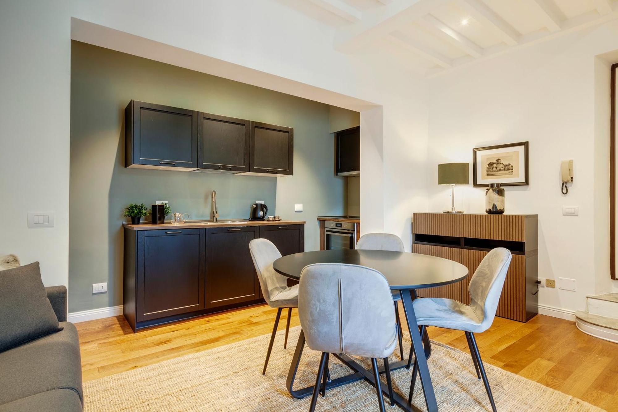 One-Bedroom Apartment