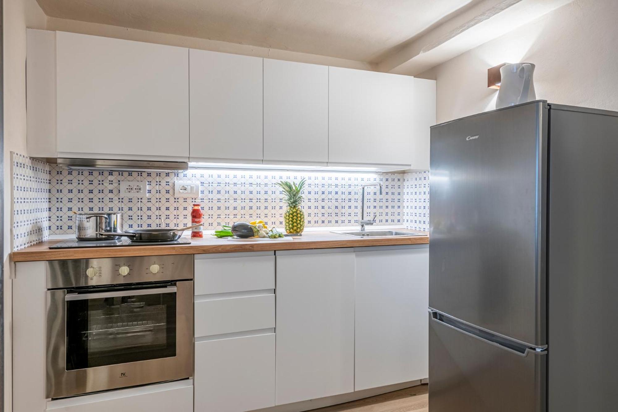 One-Bedroom Apartment,1549928200:JPEG