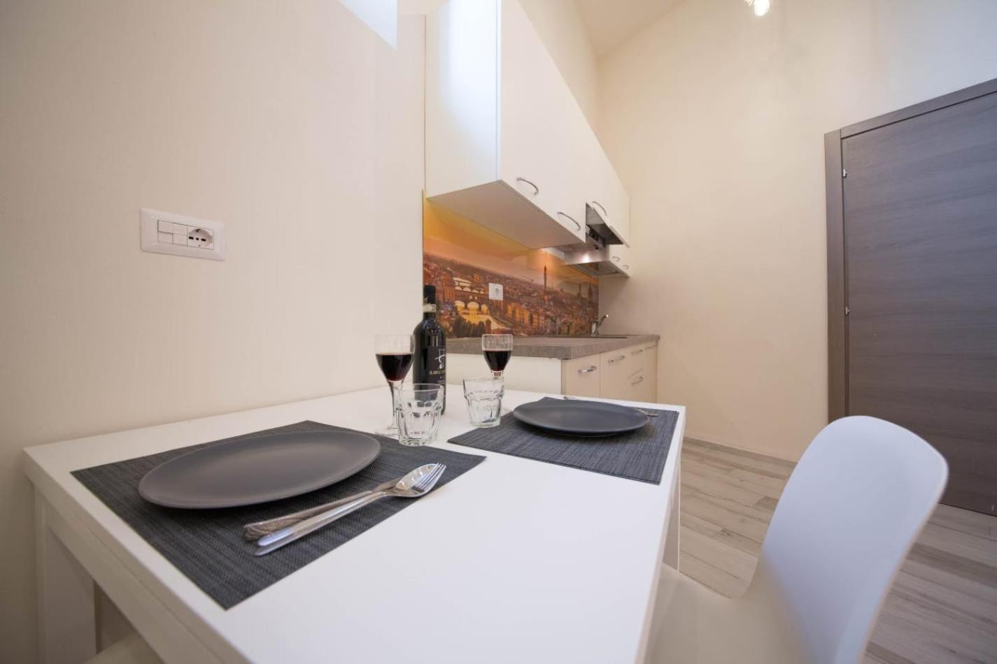 Studio Apartment