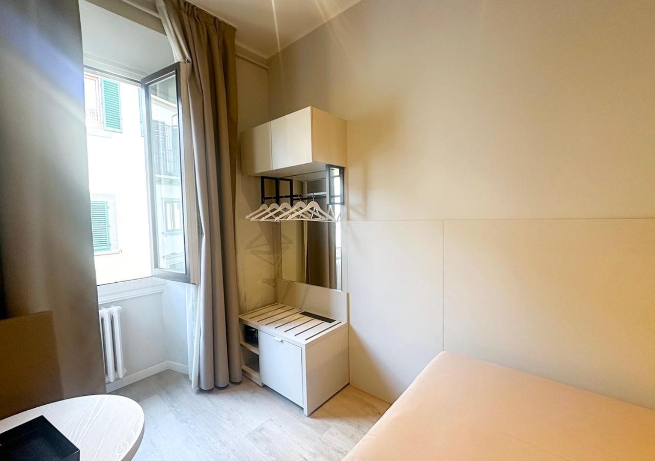 Single Room Private External Bathroom