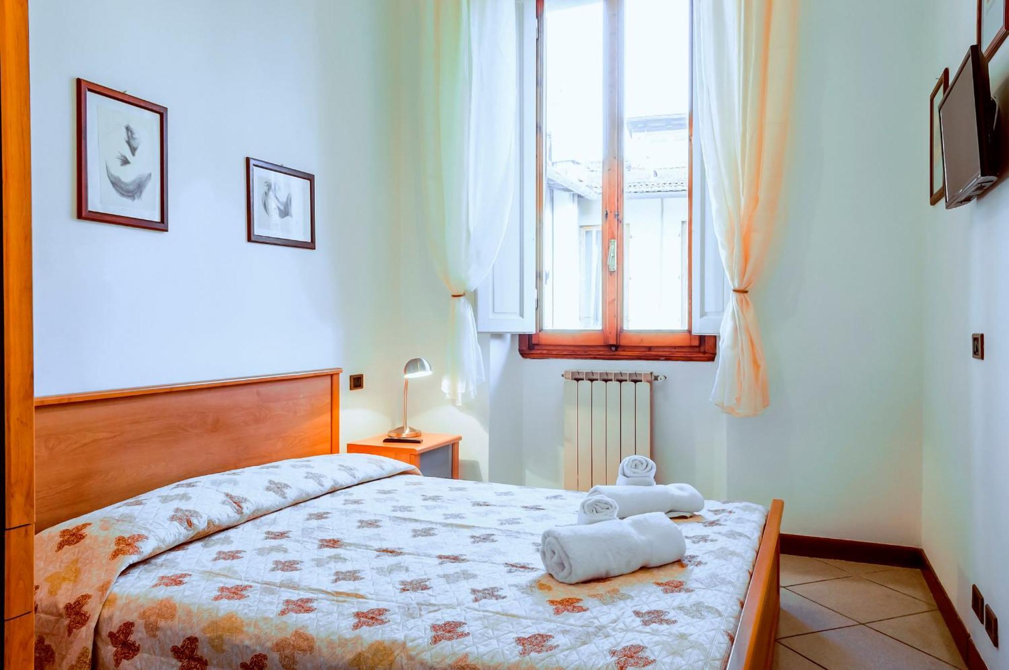 Large Two-Bedroom Apartment Via Fiume 1