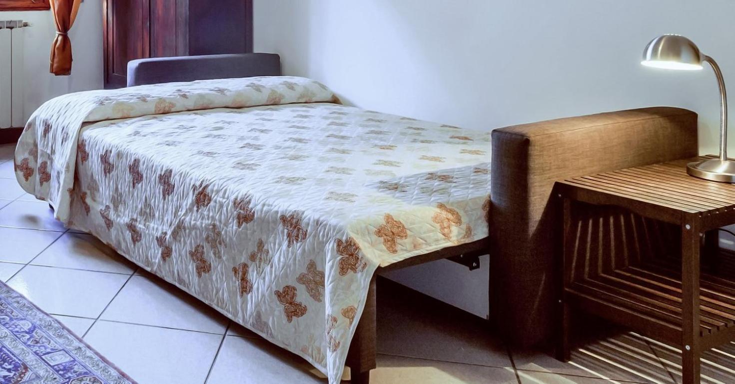 Large Two-Bedroom Apartment Via Fiume 1