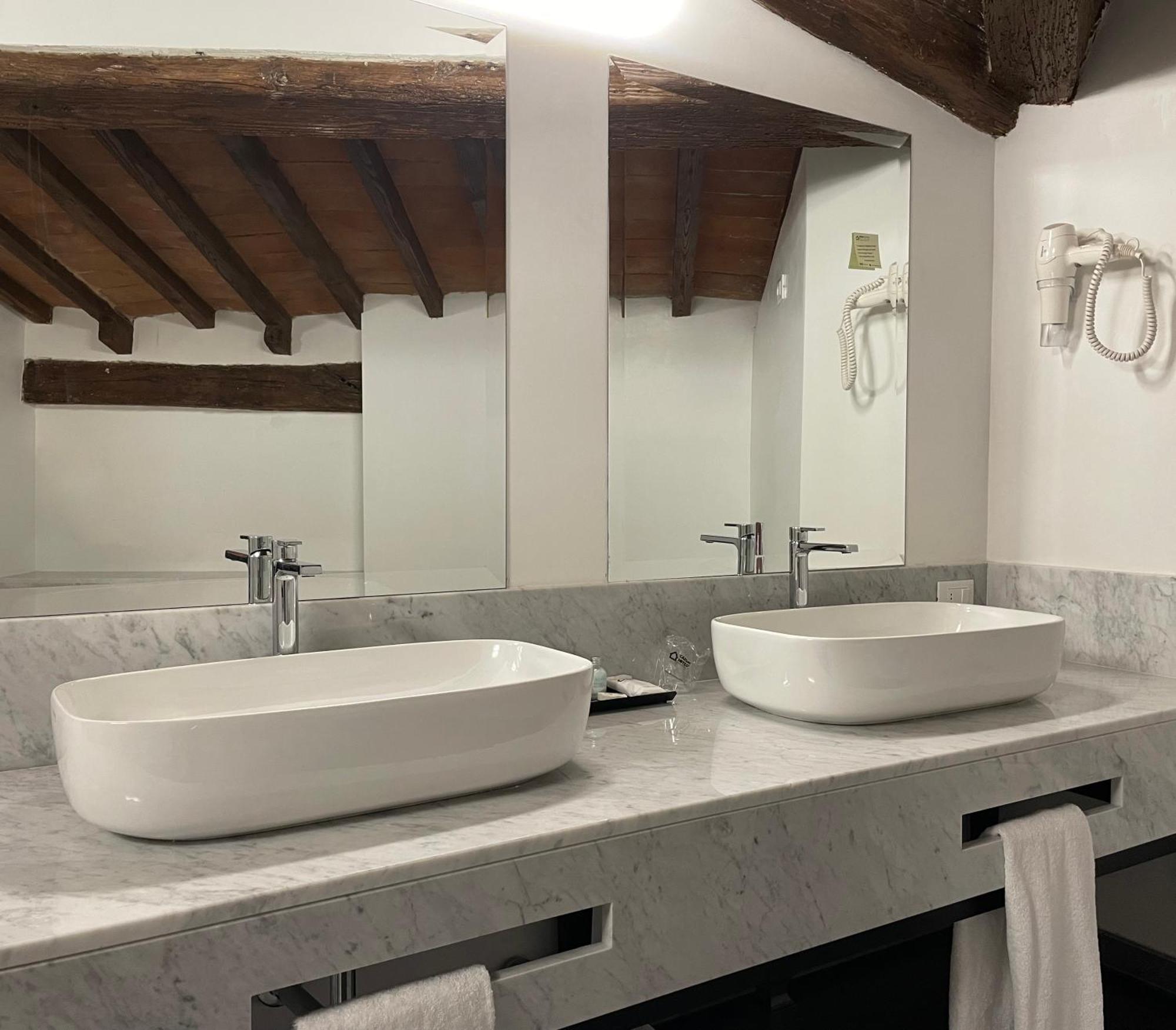 Suite Hot Tub