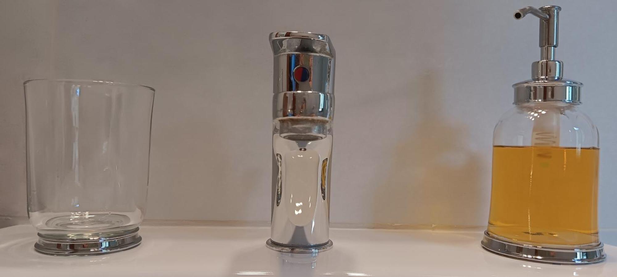 One-Bedroom Apartment,1596159562:JPEG