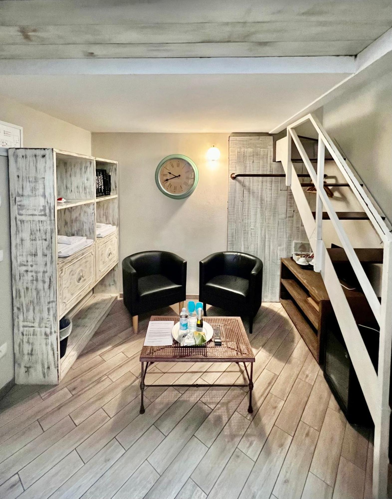 Economy Double Room Private External Bathroom