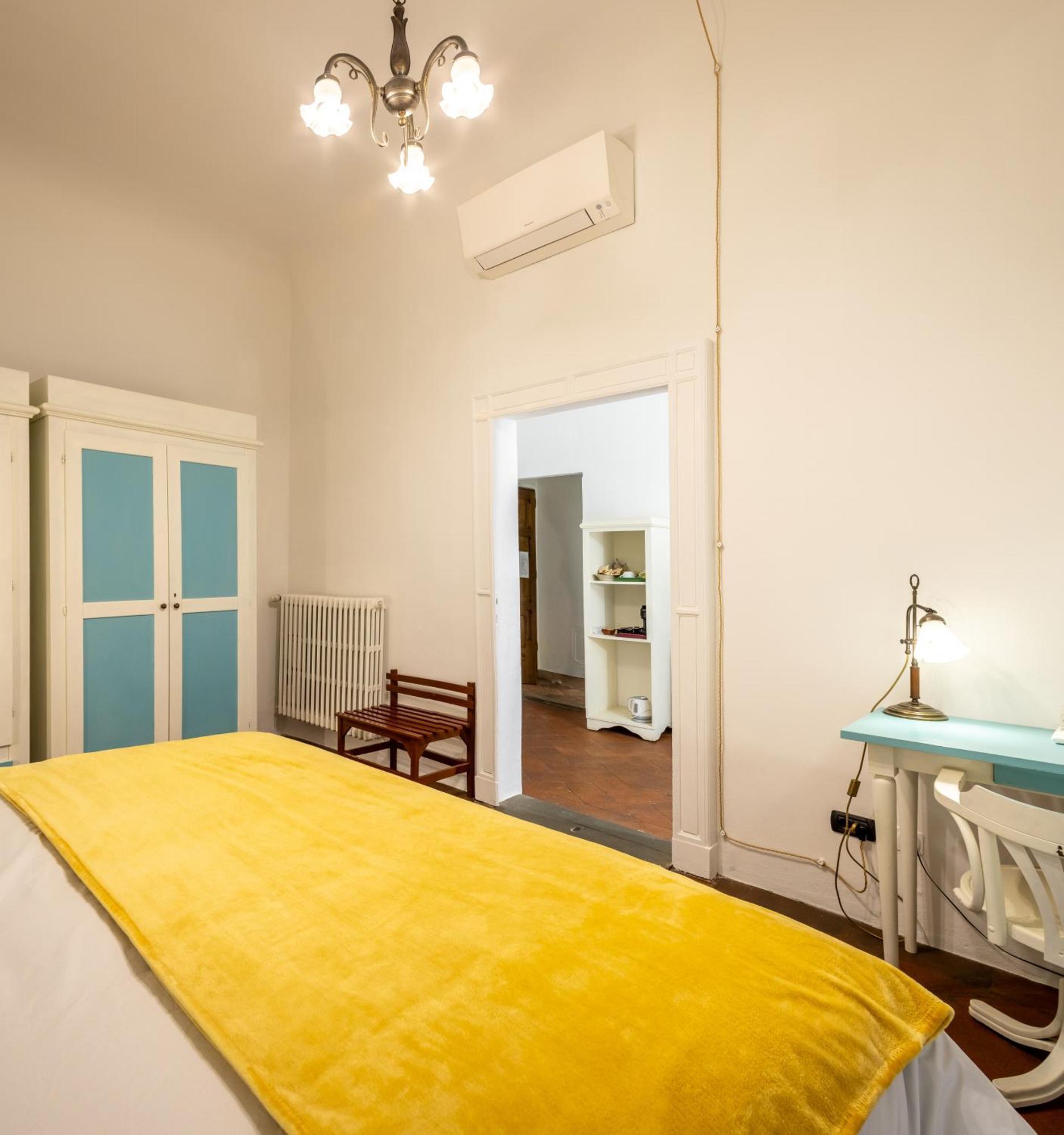 Large Double or Twin Room