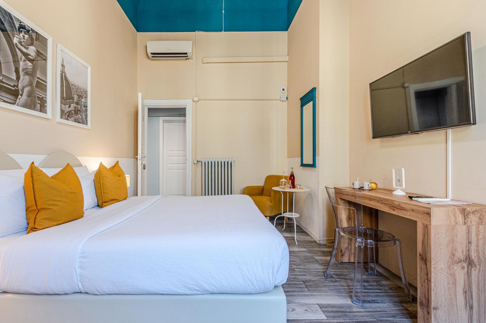 Twin Room Private Bathroom