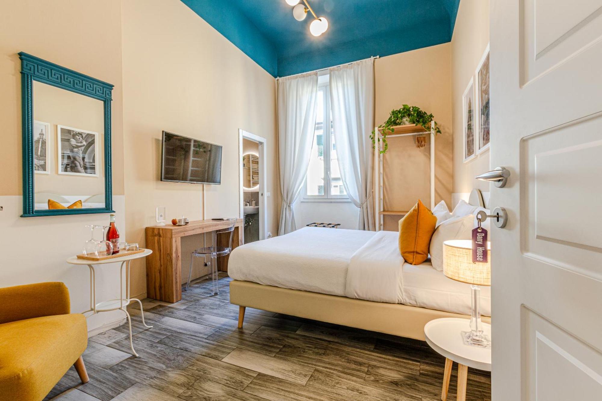 Twin Room Private Bathroom