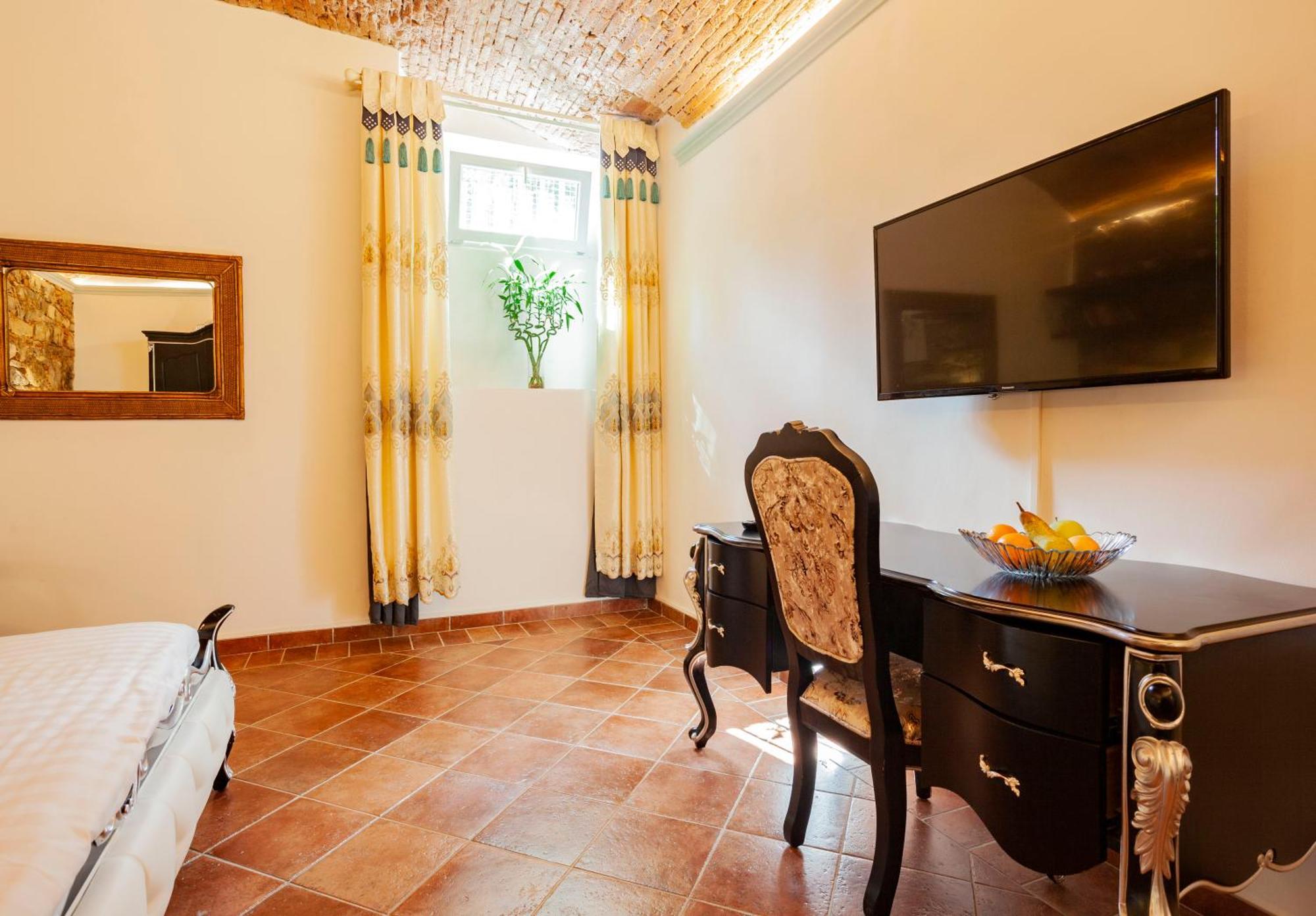 Standard Quadruple Room,1651265482:JPEG