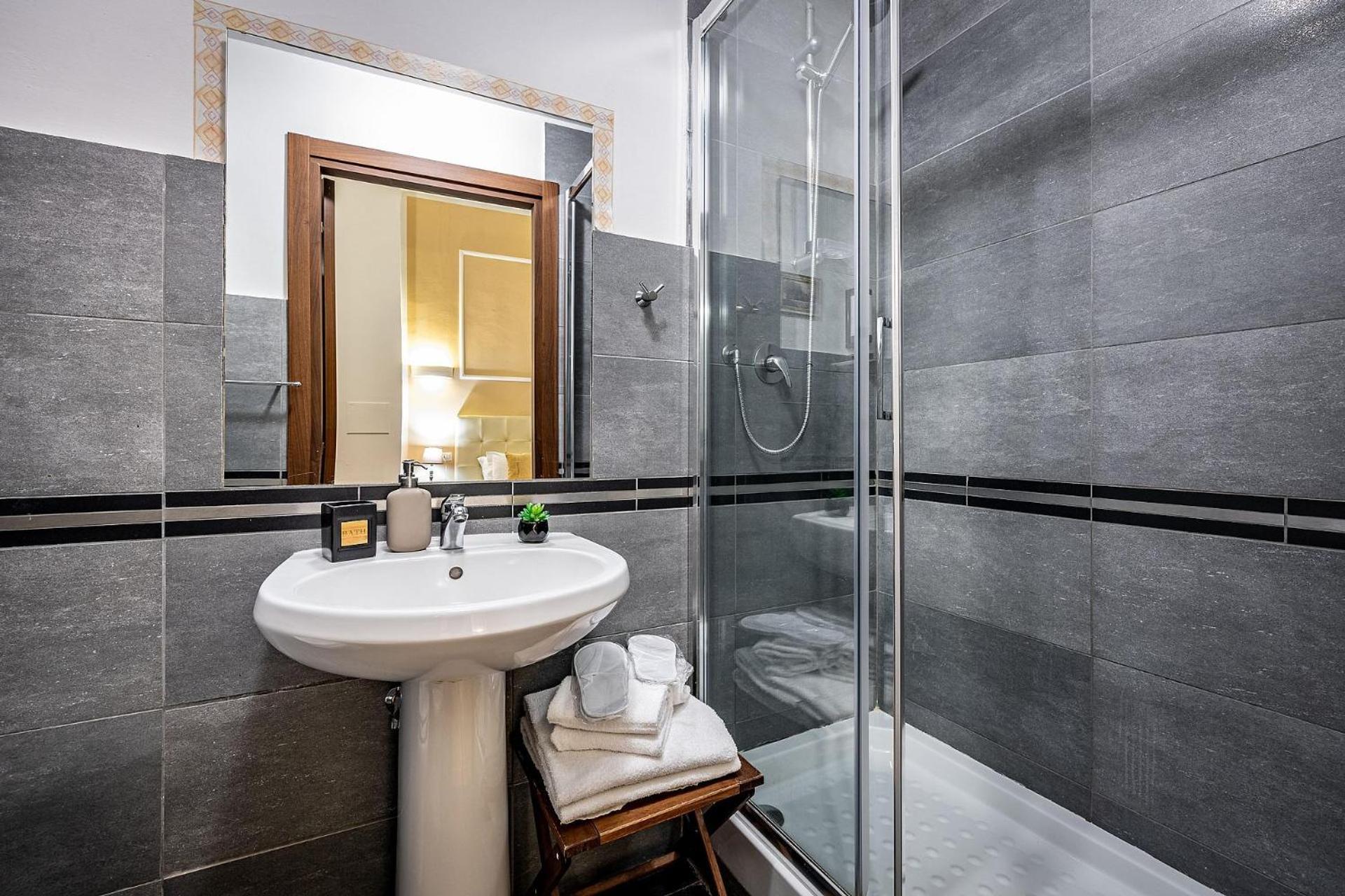 Double or Twin Room,1652768899:JPEG