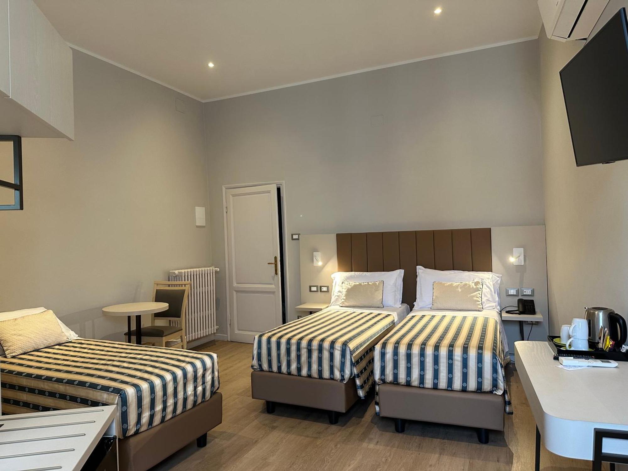 Comfort Triple Room