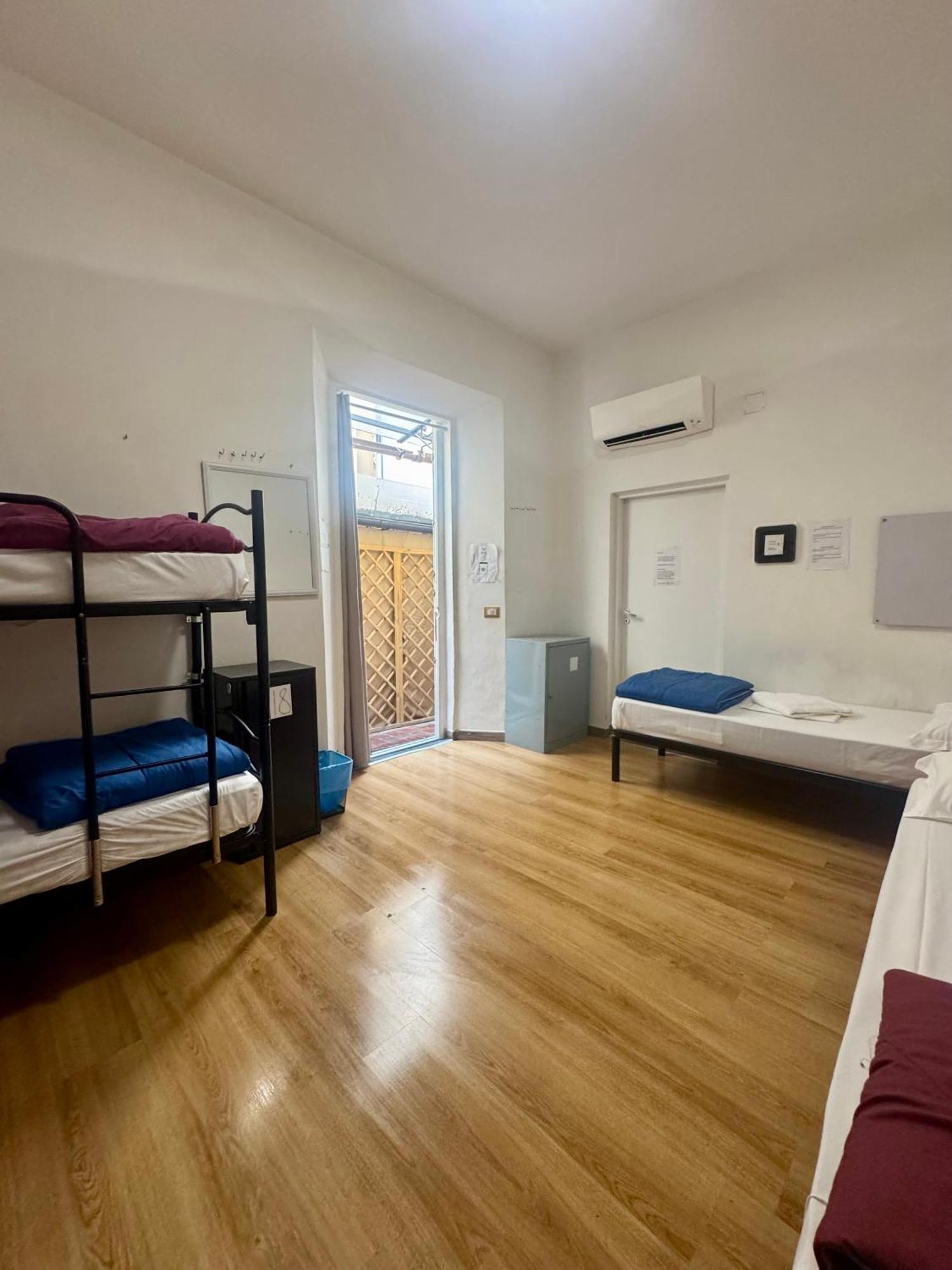 Bed 6-Bed Mixed Dormitory Room