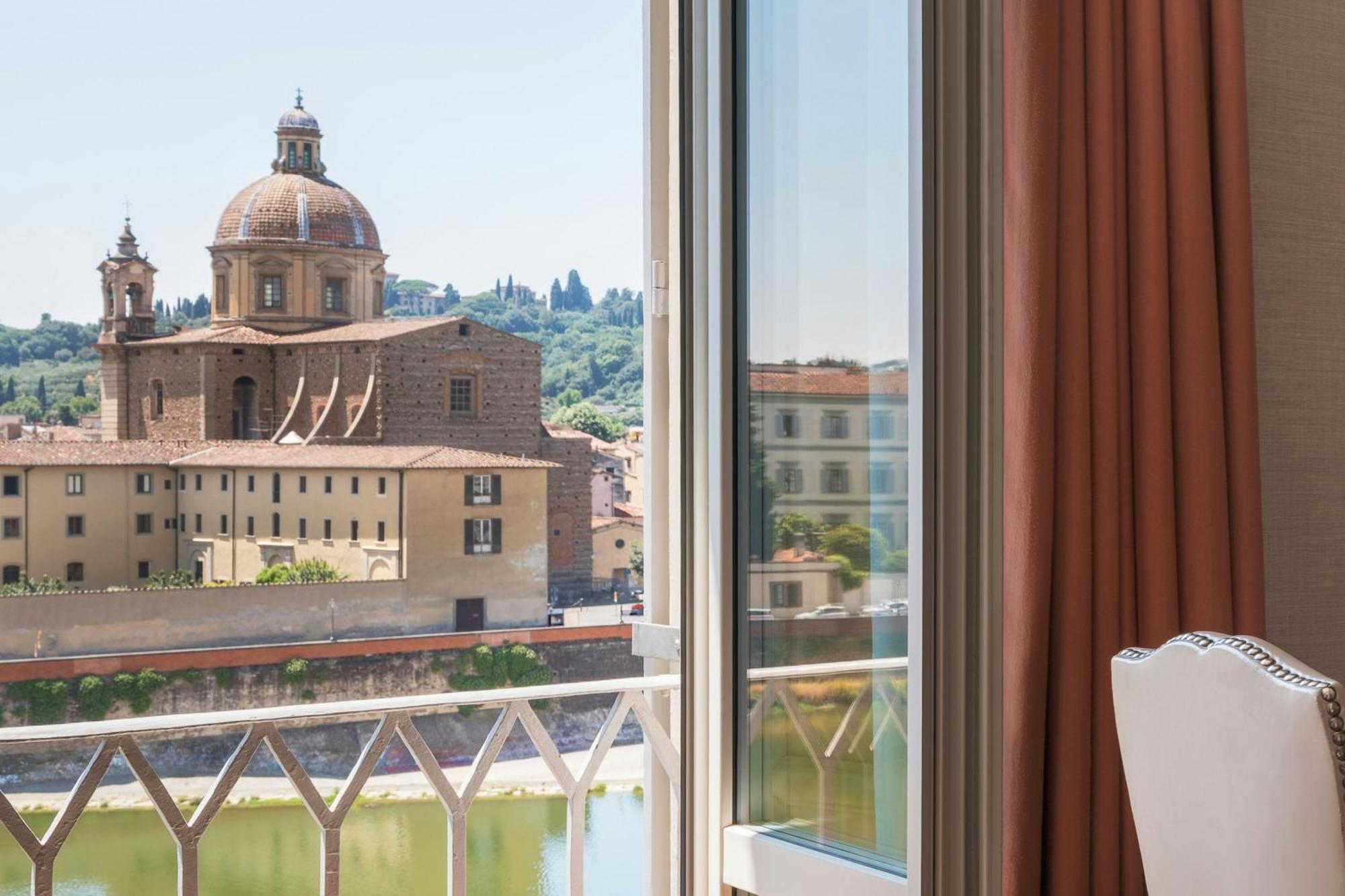 Deluxe King Room River View