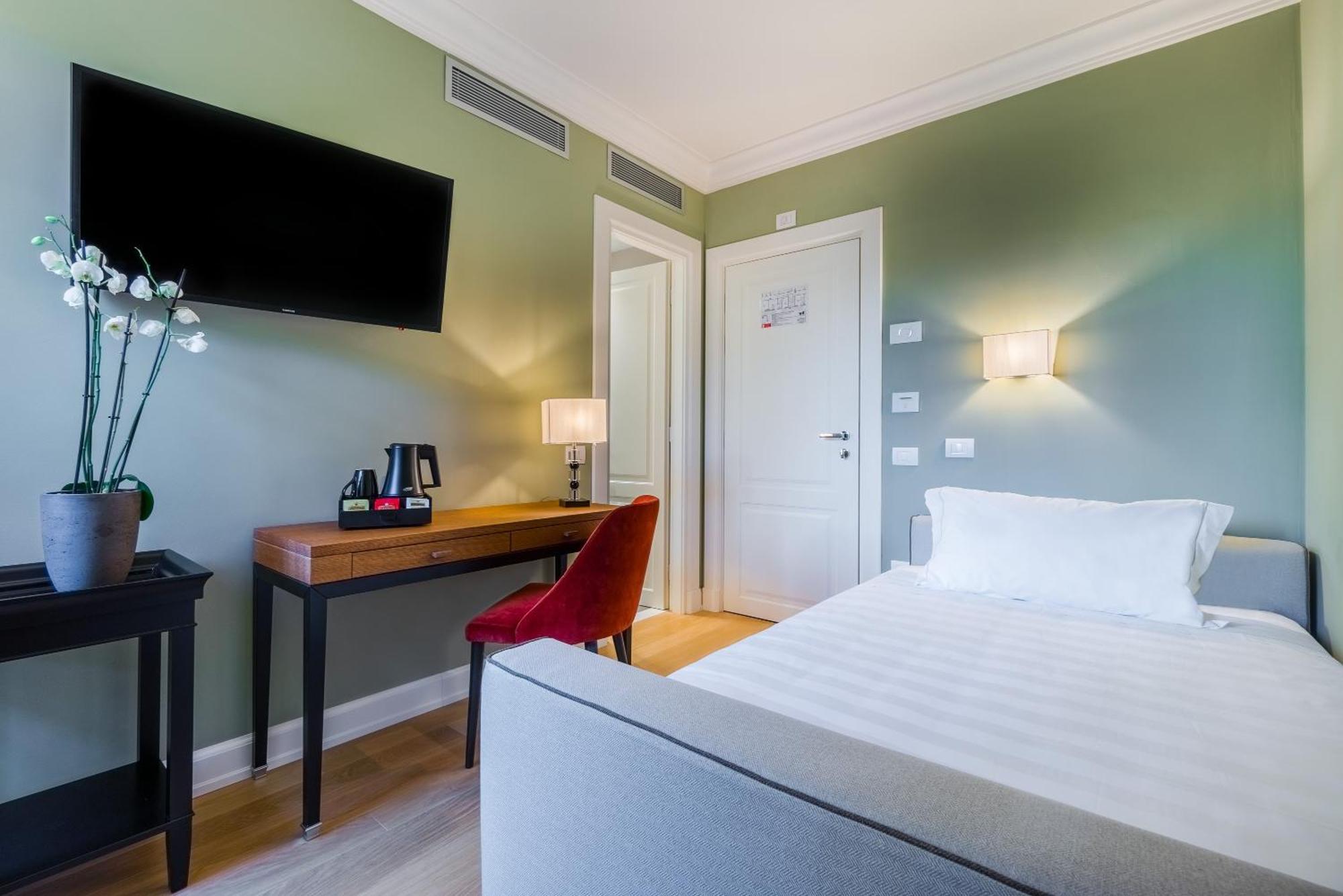 Single Room