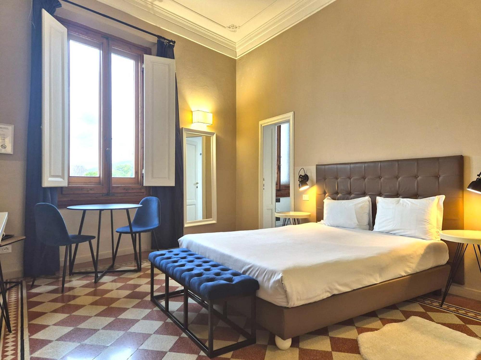 Deluxe Queen Room