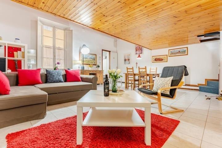 Apartment Split Level