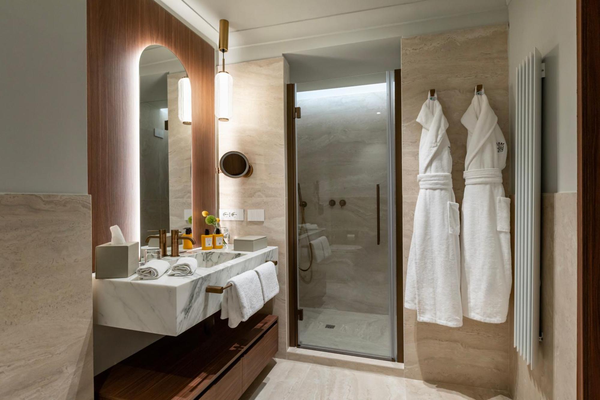 Grand Deluxe Double Room