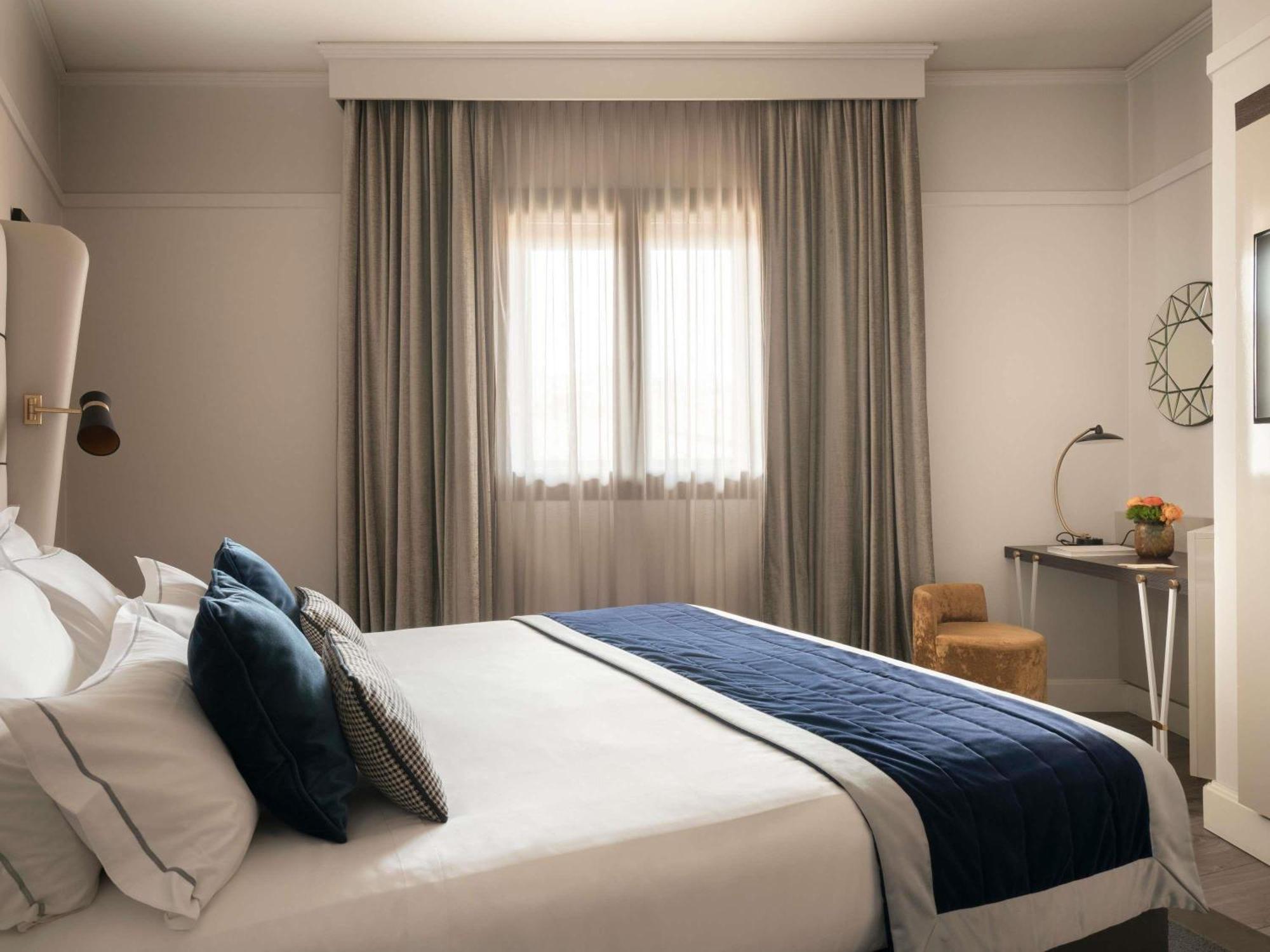 Superior Queen Room