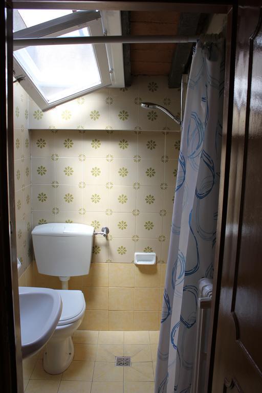 Habitación Individual con baño compartido