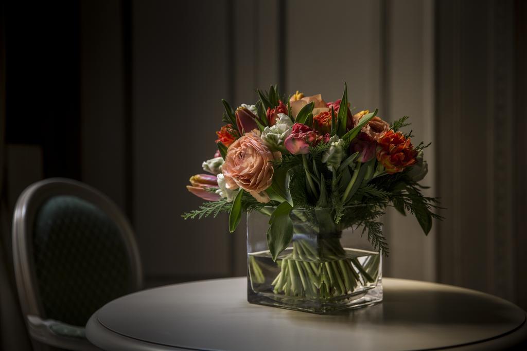 Junior Suite (3 Adults),690886974:JPEG