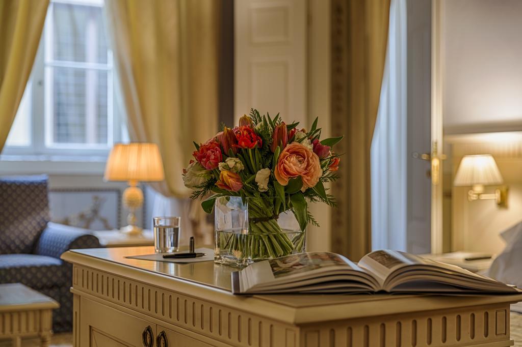 Junior Suite (2 Adults),200415244:JPEG