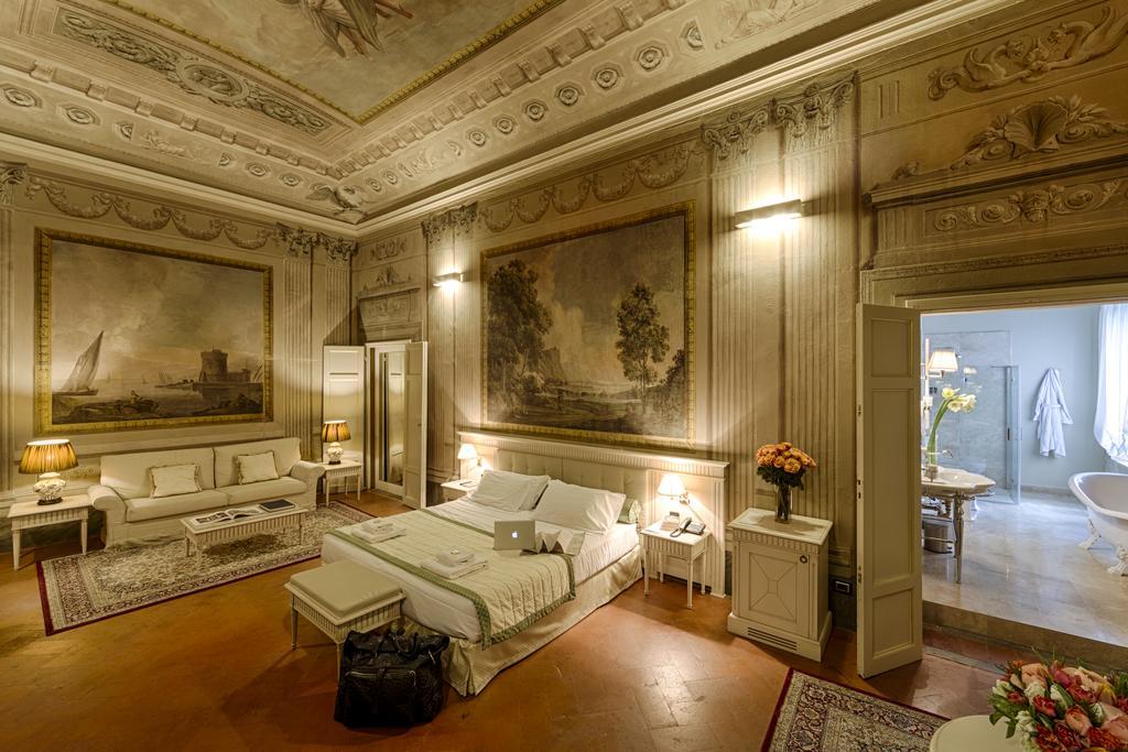 Junior Suite (4 Adults),200414608:JPEG