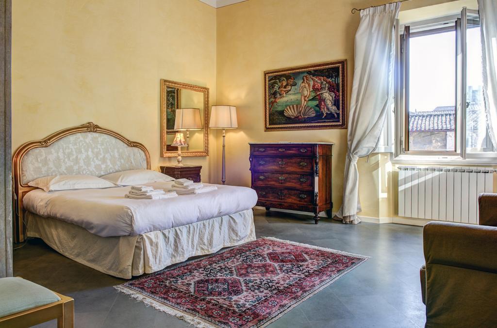 Three-Bedroom Apartment Terrace