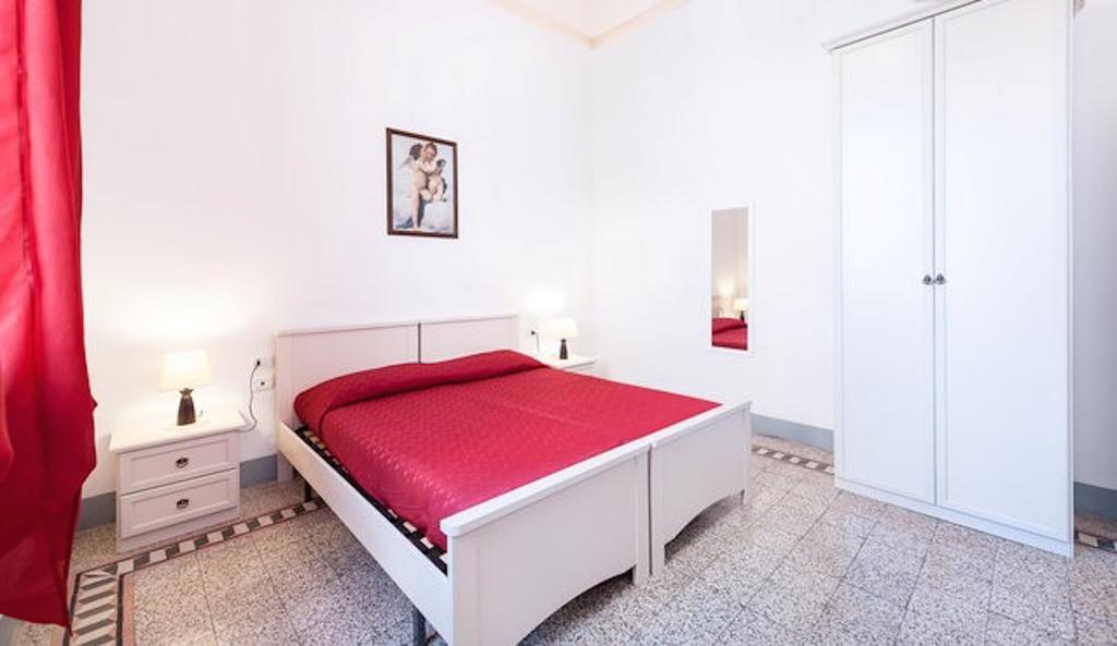 Double or Twin Room with Shared Bathroom,1666039567:JPEG