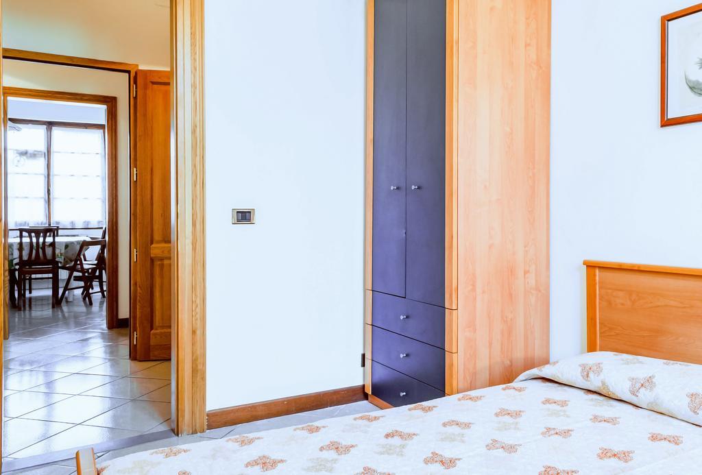 Large Two-Bedroom Apartment Via Fiume 1