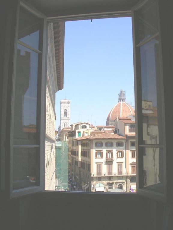 Suite,377550868:JPEG