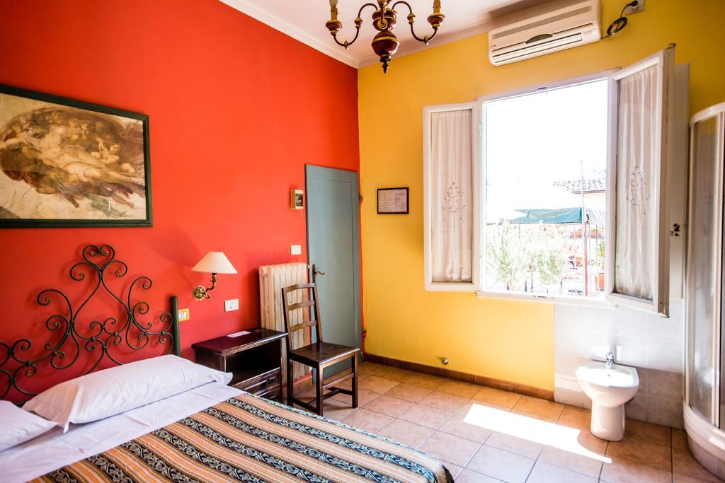 Habitación con cama grande