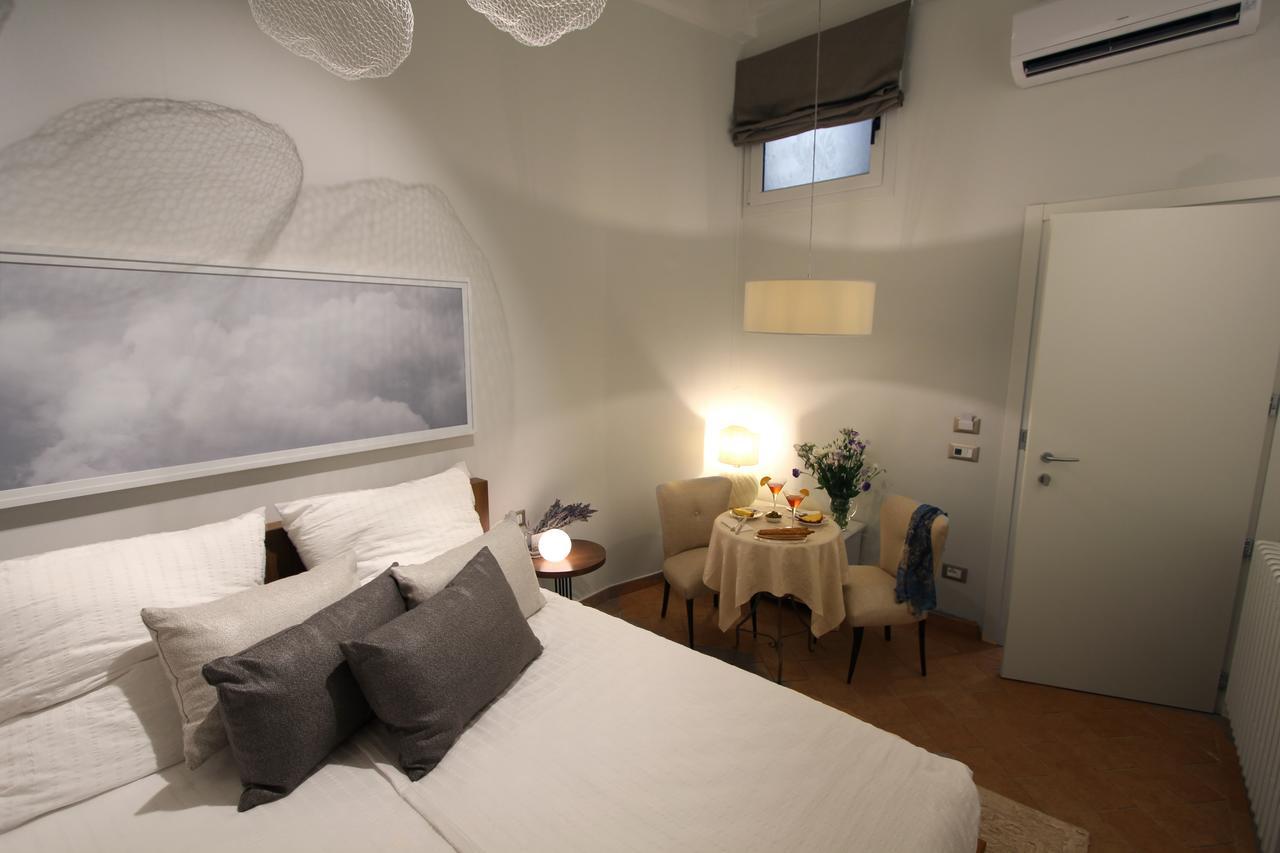 Double Room,587692509:JPEG